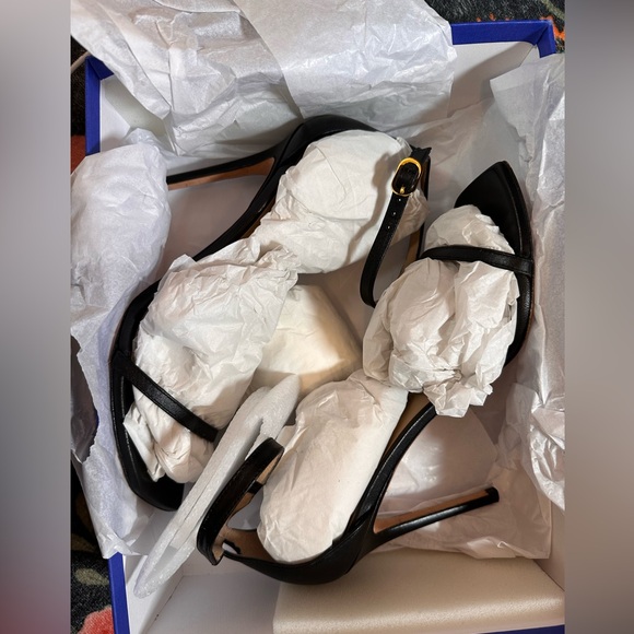 Like new Stuart Weitzman Nudistcurve 100 Sandal in Black high heel stiletto - Picture 4 of 10